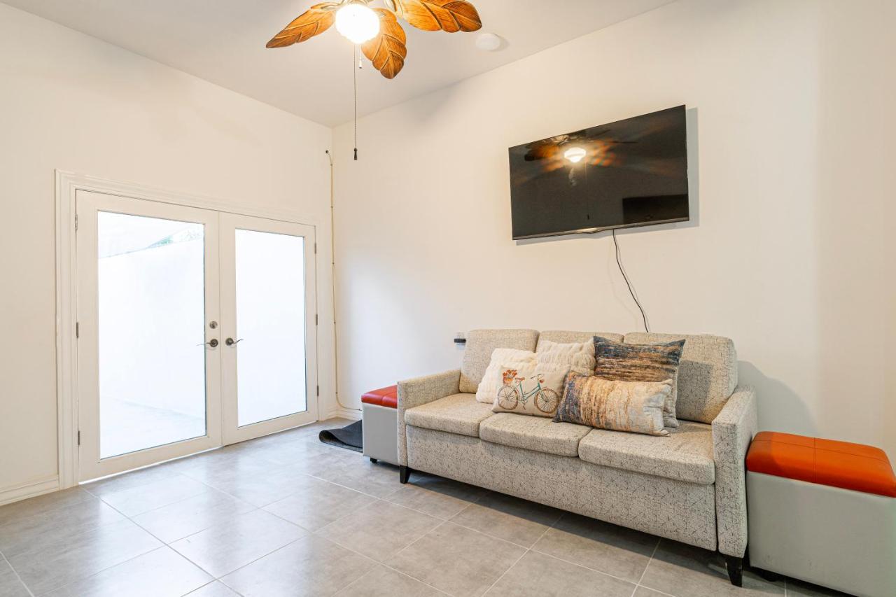2 Br/ 1 Ba Home, Sleeps 10, 1 Min Walk To Rosarito Beach Luaran gambar