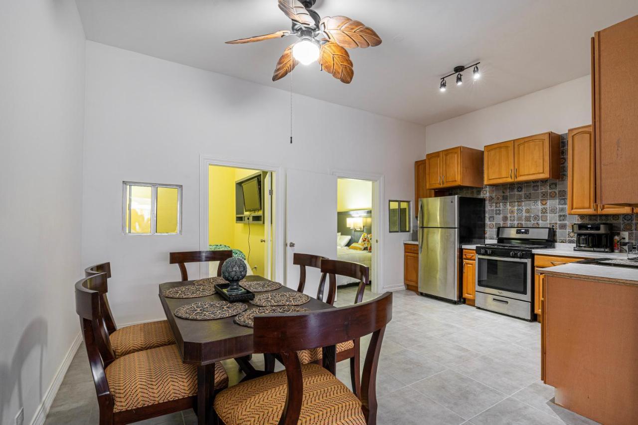 2 Br/ 1 Ba Home, Sleeps 10, 1 Min Walk To Rosarito Beach Luaran gambar