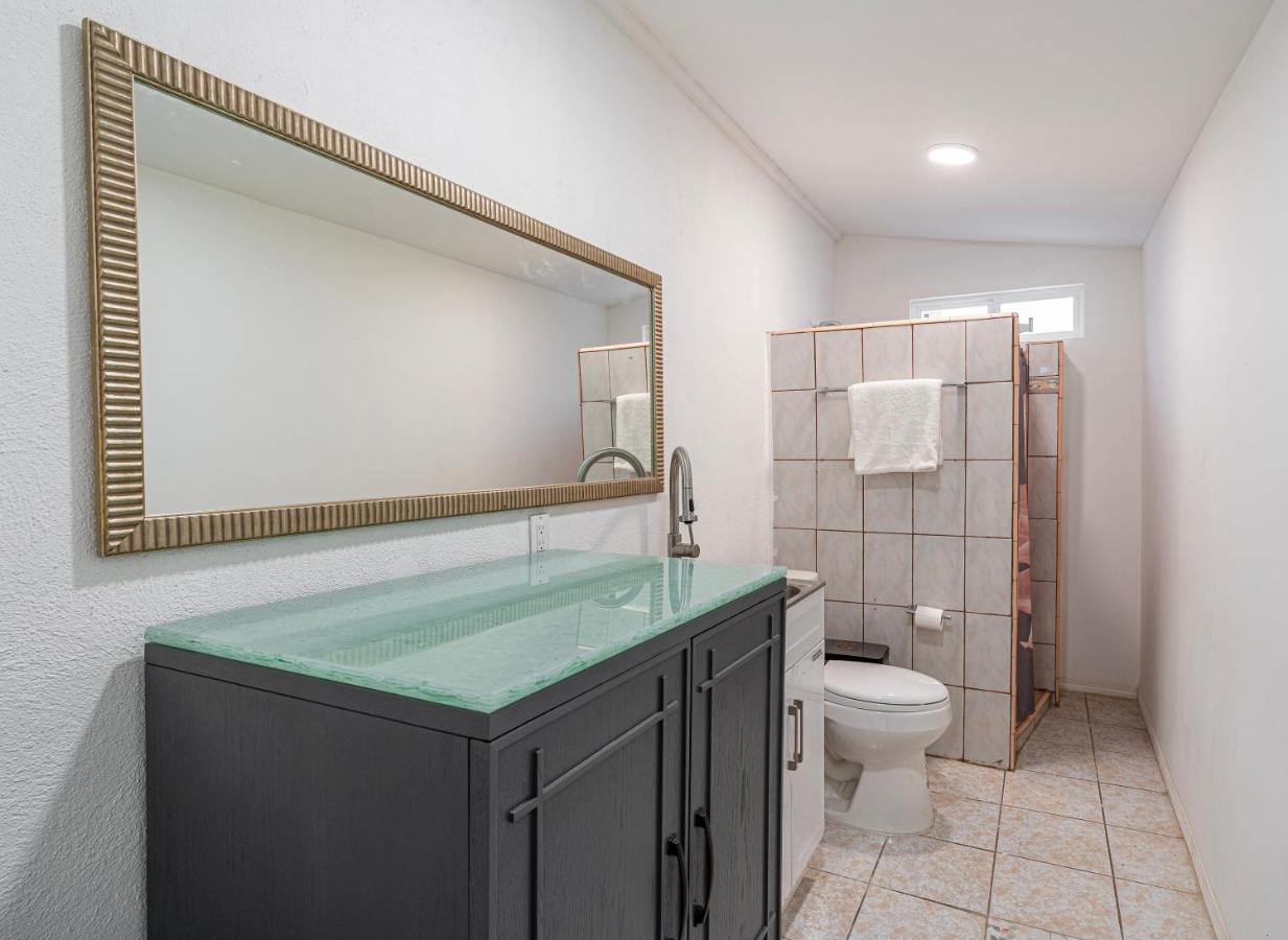 2 Br/ 1 Ba Home, Sleeps 10, 1 Min Walk To Rosarito Beach Luaran gambar
