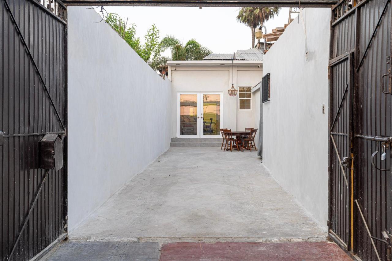 2 Br/ 1 Ba Home, Sleeps 10, 1 Min Walk To Rosarito Beach Luaran gambar